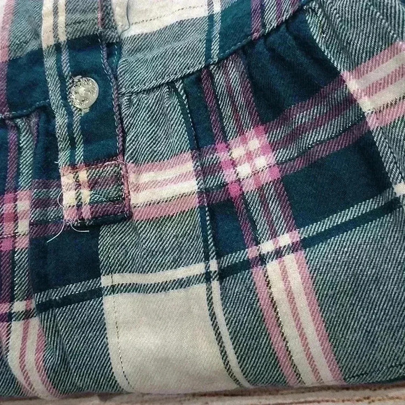 Plaid Button Down Top - Picture 4 of 4